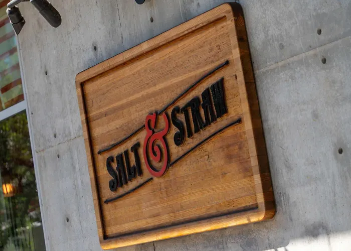 Stay Portland - Tiny Farmhouse - Walk To Local Shops & Restaurants